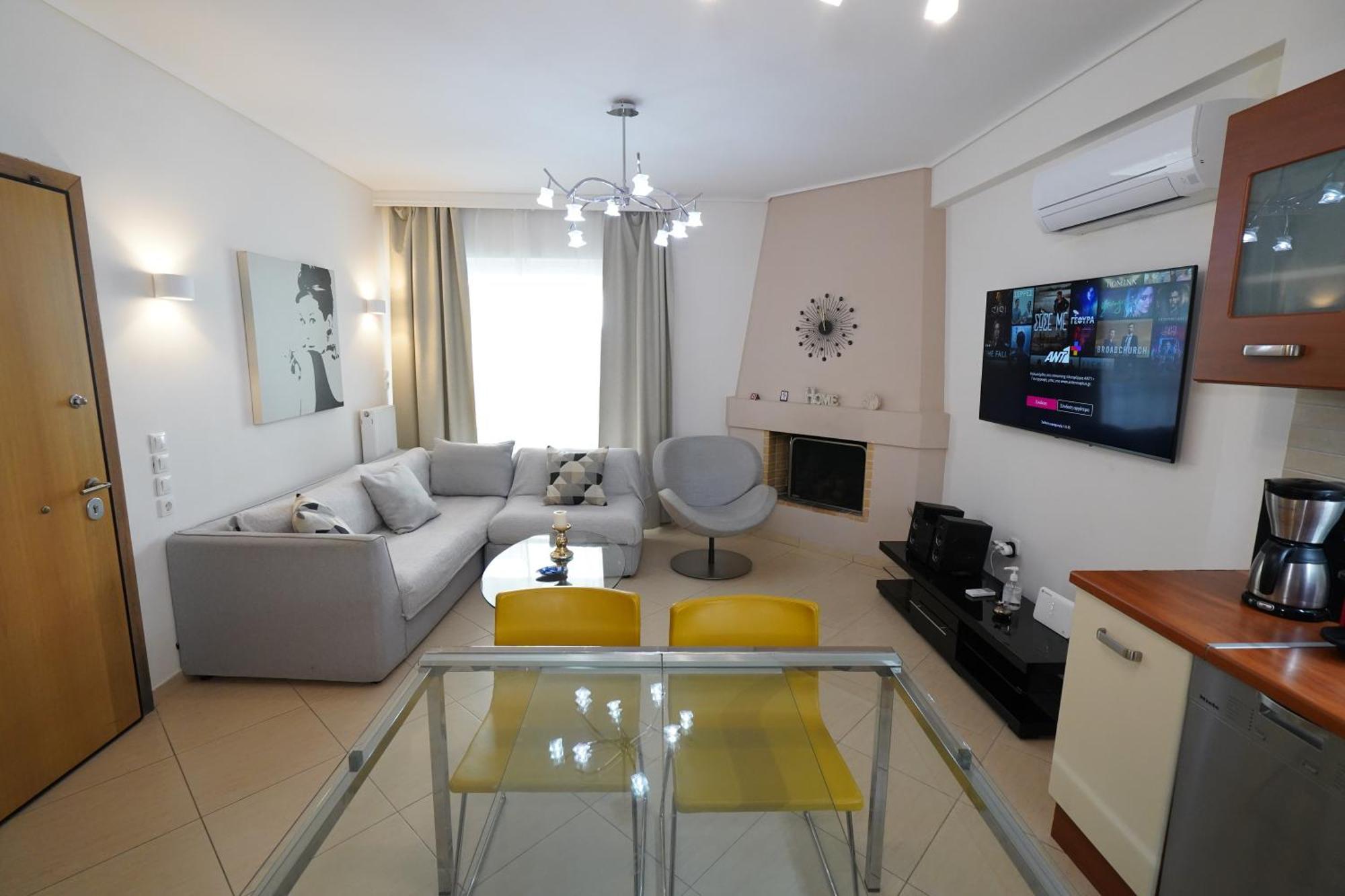 Garden Apartment Next To The Mall -Private Parking Athena Bagian luar foto
