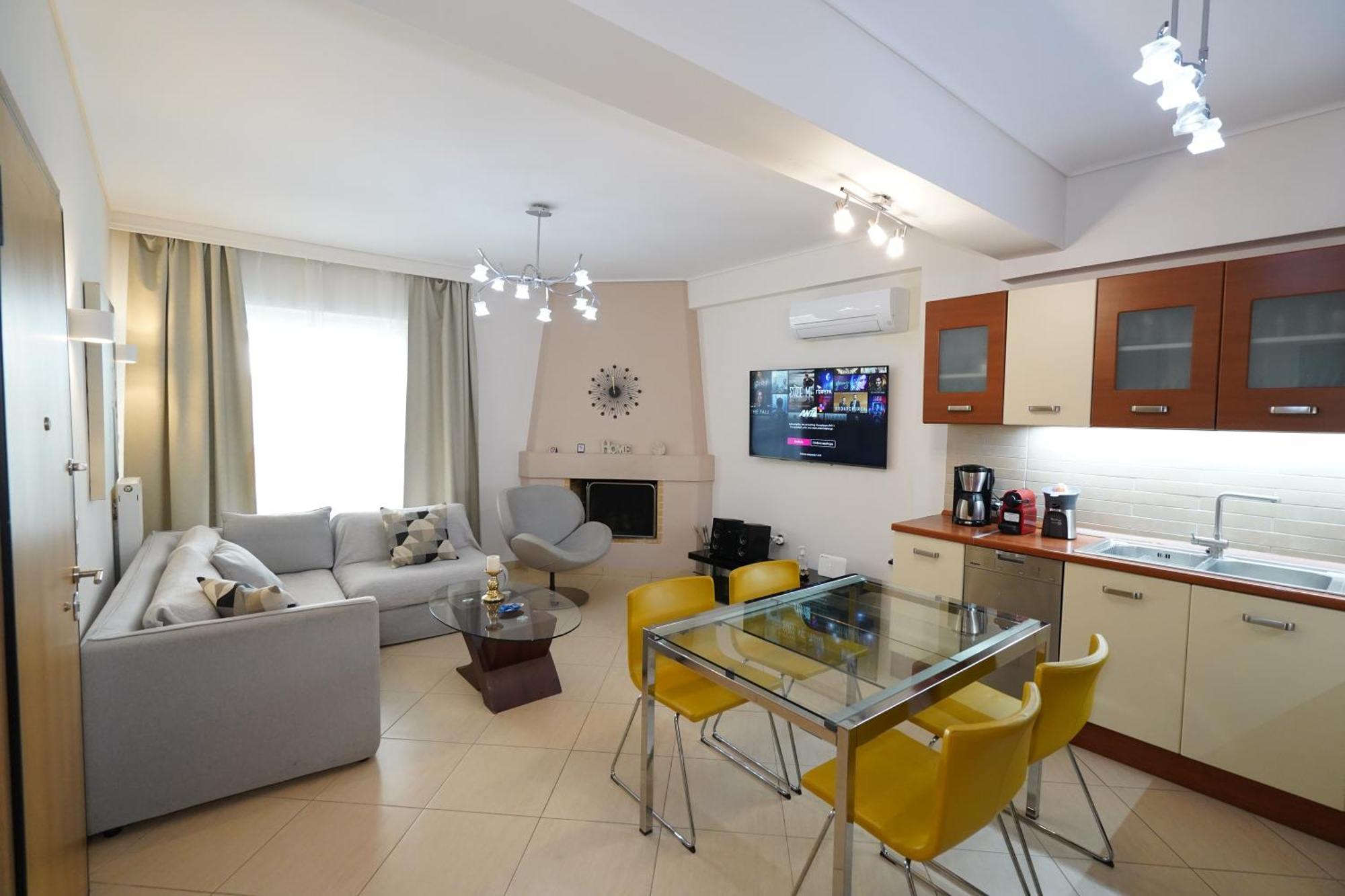 Garden Apartment Next To The Mall -Private Parking Athena Bagian luar foto